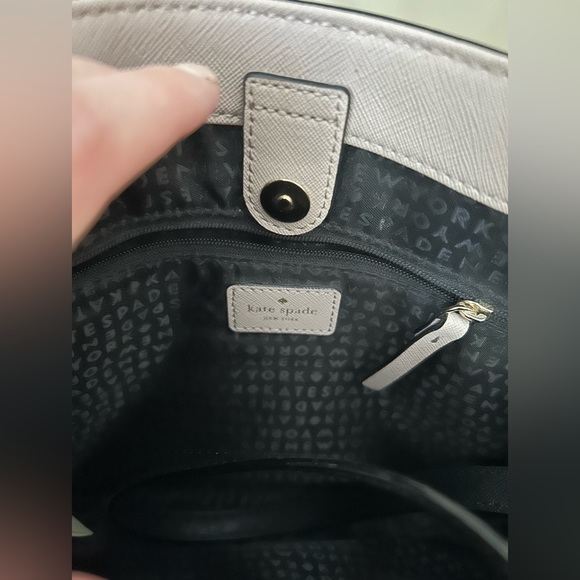 Kate Spade purse - Picture 4 of 5